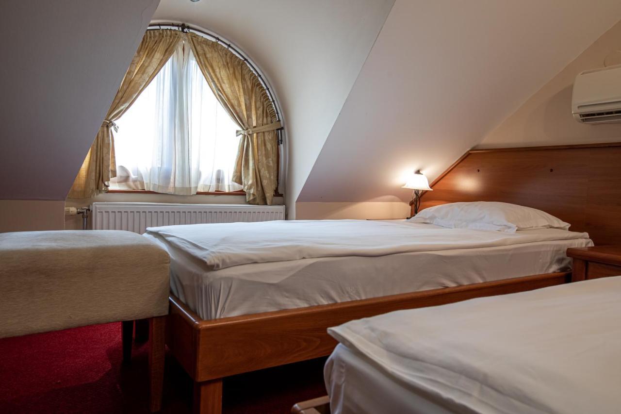 Hotel Vila Lago Palić Eksteriør billede