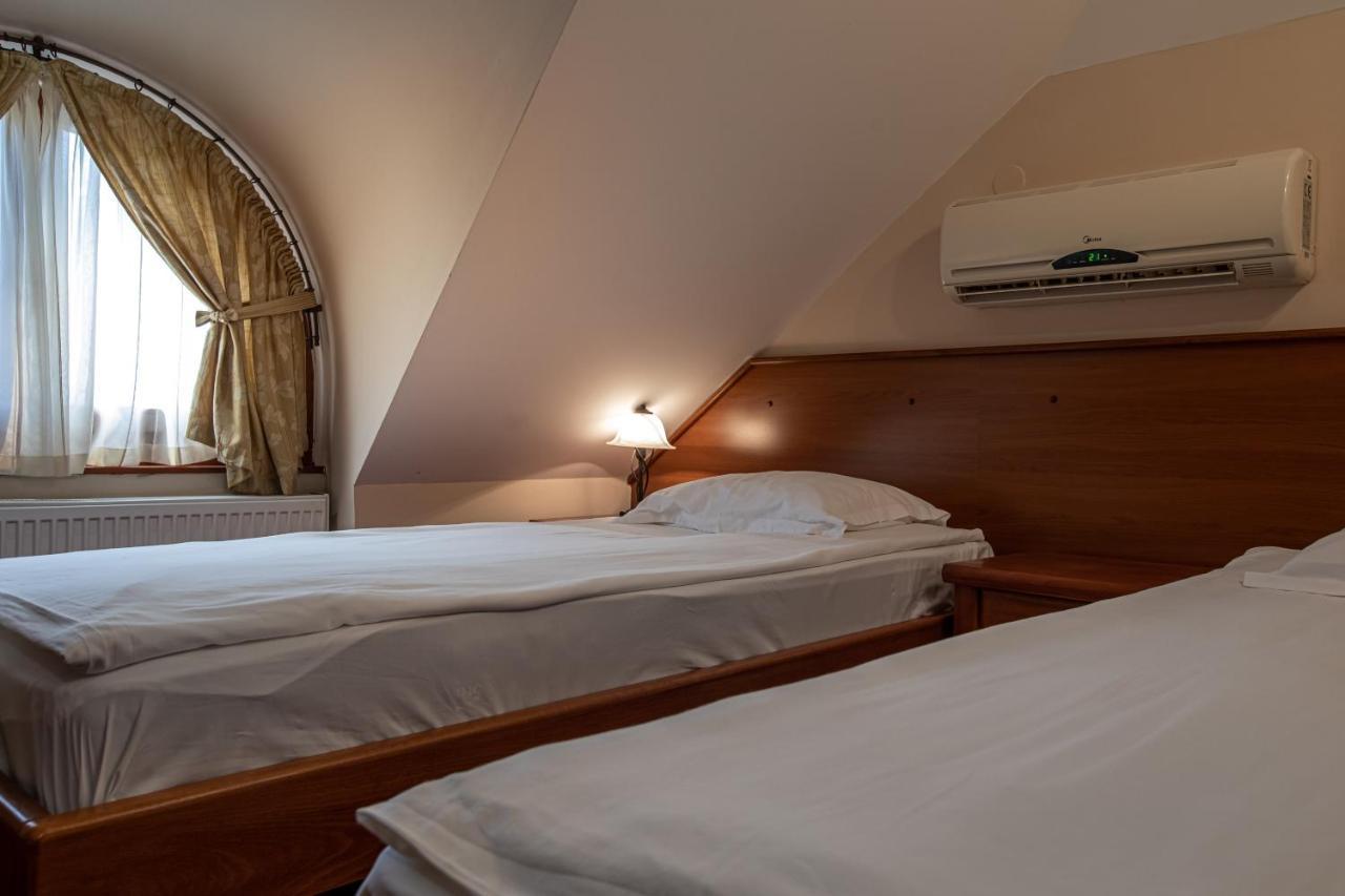 Hotel Vila Lago Palić Eksteriør billede