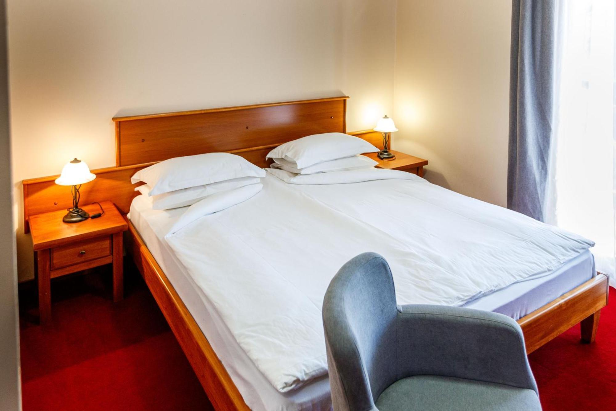 Hotel Vila Lago Palić Eksteriør billede